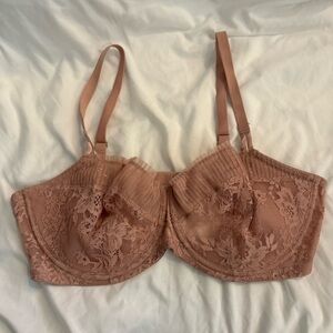 Like New Vintage Victoria’s Secret Dream Angels Lace Push Up Bra without Padding